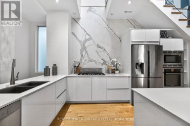 88 SOUTH KINGSWAY WAY Toronto (High Park-Swansea) Ontario photo 8