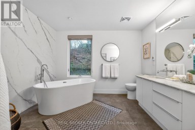 88 SOUTH KINGSWAY WAY Toronto (High Park-Swansea) Ontario photo 22