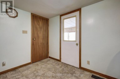 178 BALACLAVA STREET St. Thomas Ontario photo 41