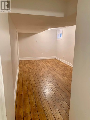 LOWER - 16 COXWELL BOULEVARD, Toronto (East York), Ontario, M4C3G7