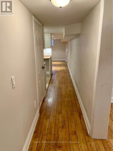 LOWER - 16 COXWELL BOULEVARD, Toronto (East York), Ontario, M4C3G7