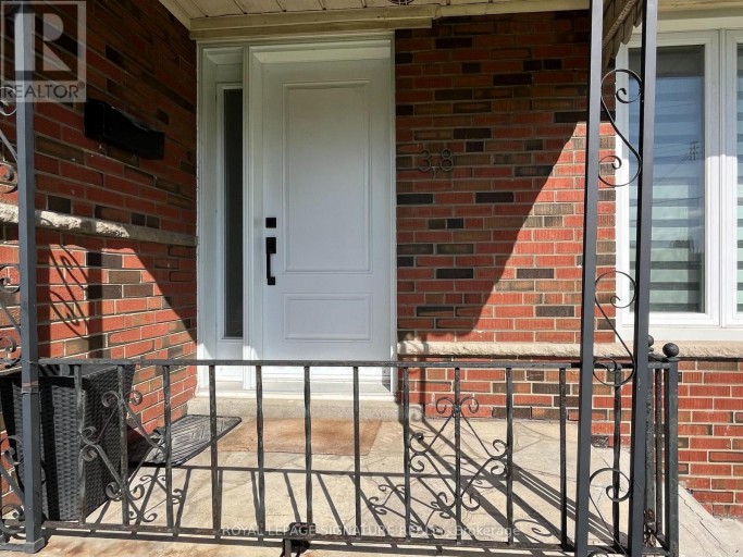 A - 38 WISHING WELL DRIVE, Toronto (Tam O'Shanter-Sullivan), Ontario, M1T1J1