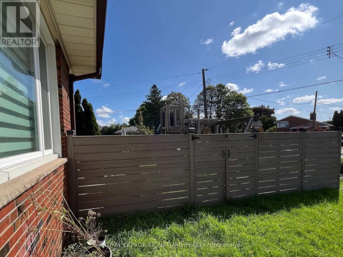 A - 38 WISHING WELL DRIVE, Toronto (Tam O'Shanter-Sullivan), Ontario, M1T1J1