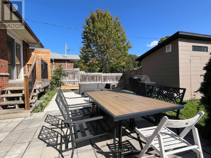 A - 38 WISHING WELL DRIVE, Toronto (Tam O'Shanter-Sullivan), Ontario, M1T1J1