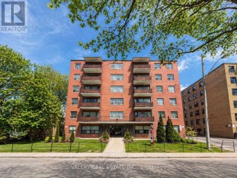 108 - 11 GLENBURN AVENUE Toronto (O'Connor-Parkview) Ontario photo 1