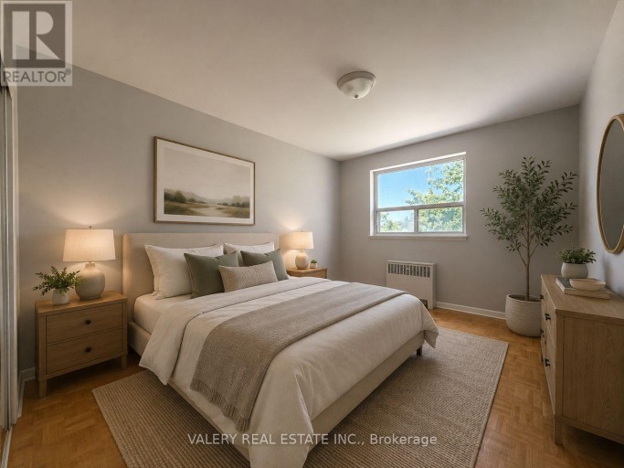301 - 1725 LAWRENCE AVENUE E, Toronto (Wexford-Maryvale), Ontario, M1R2X7