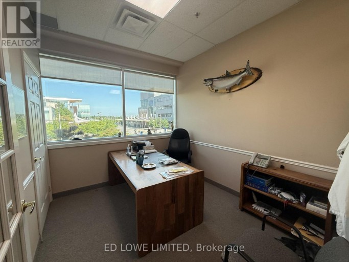 204 - 1 QUARRY RIDGE ROAD, Barrie (Georgian Drive), Ontario, L4M1L2