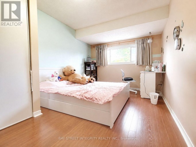 29 - 1580 LANCASTER DRIVE, Oakville (FA Falgarwood), Ontario, L6H2Z5