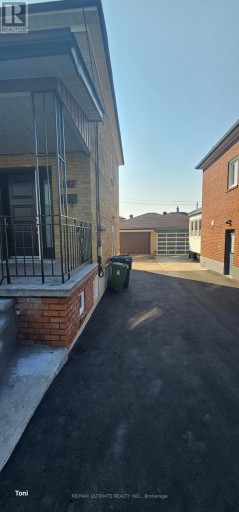 MAIN - 187 EPSOM DOWNS DRIVE, Toronto (Downsview-Roding-CFB), Ontario, M3M1S8