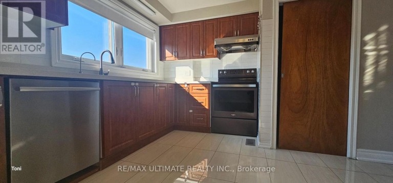 MAIN - 187 EPSOM DOWNS DRIVE, Toronto (Downsview-Roding-CFB), Ontario, M3M1S8