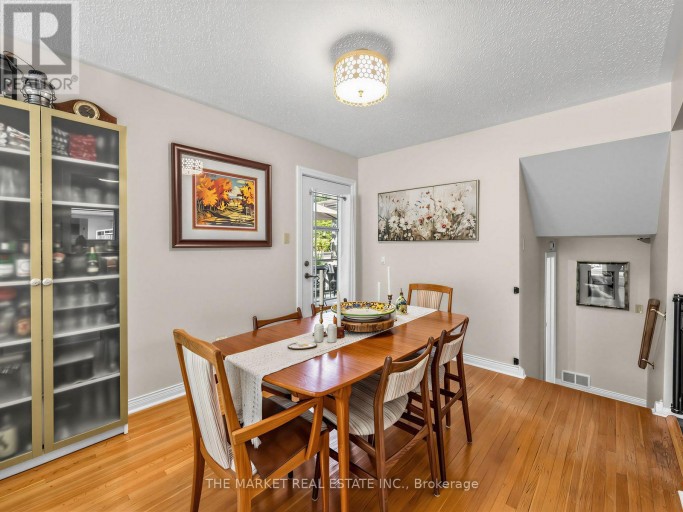1033 FRANCONIA DRIVE, Mississauga (Applewood), Ontario, L4Y2L6
