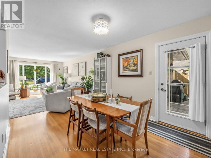 1033 FRANCONIA DRIVE, Mississauga (Applewood), Ontario, L4Y2L6