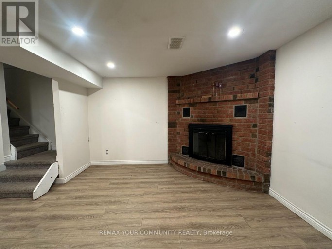 9 BUCHANAN CRESCENT, Thorold (Confederation Heights), Ontario, L2V4S2