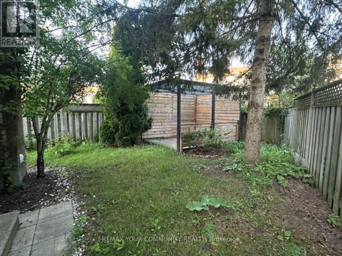 9 BUCHANAN CRESCENT, Thorold (Confederation Heights), Ontario, L2V4S2
