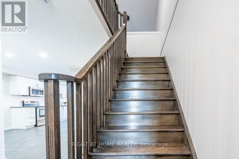 10 CITTADELLA BOULEVARD, Hamilton (Stoney Creek), Ontario, L8J3H5