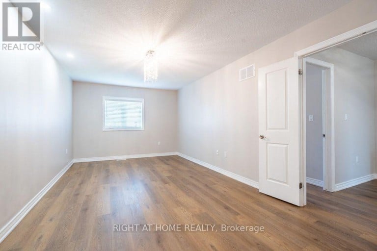10 CITTADELLA BOULEVARD, Hamilton (Stoney Creek), Ontario, L8J3H5