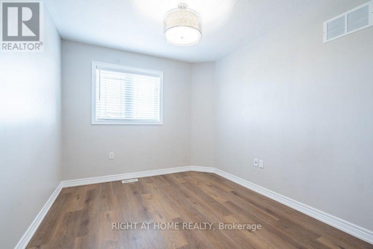 10 CITTADELLA BOULEVARD, Hamilton (Stoney Creek), Ontario, L8J3H5