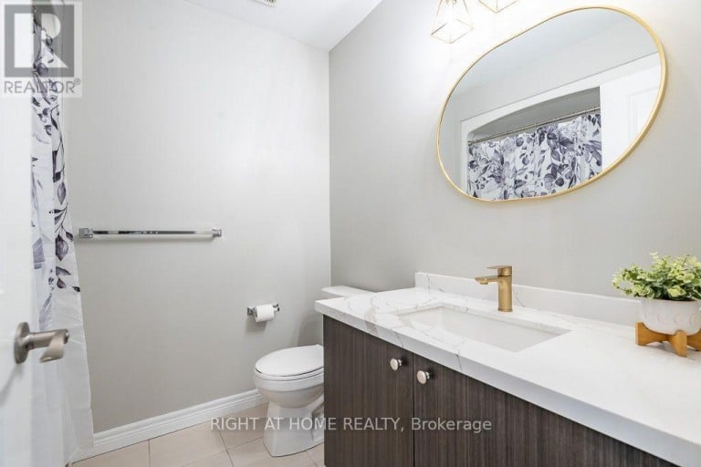 10 CITTADELLA BOULEVARD, Hamilton (Stoney Creek), Ontario, L8J3H5