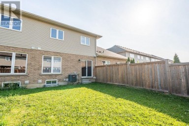 10 CITTADELLA BOULEVARD Hamilton (Stoney Creek) Ontario photo 34
