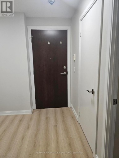 506 - 151 VILLAGE GREEN SQUARE, Toronto (Agincourt South-Malvern West), Ontario, M1S0K5