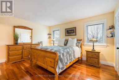 16 CARMICHAEL CRESCENT Collingwood Ontario photo 21