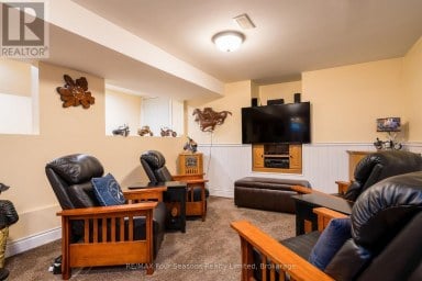 16 CARMICHAEL CRESCENT Collingwood Ontario photo 29