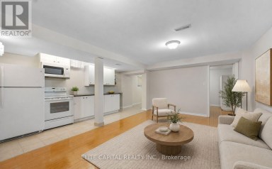 66 CARRIER CRESCENT Vaughan (Patterson) Ontario photo 4
