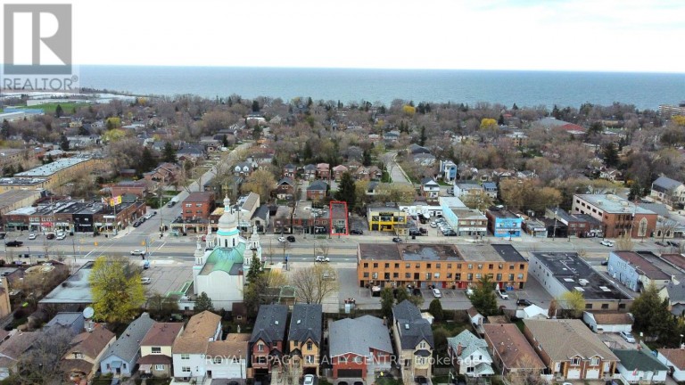 1 - 3351 LAKESHORE BOULEVARD, Toronto (Long Branch), Ontario, M8N1N1