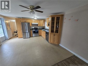 190 Lakeside Avenue Bathurst New Brunswick photo 6
