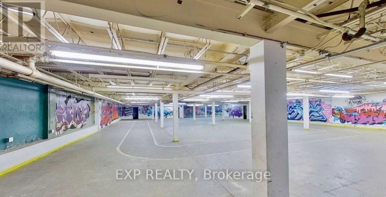 16 KING STREET W, Oshawa (O'Neill), Ontario, L1H1A3