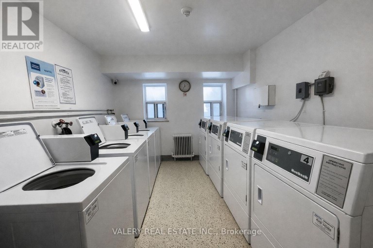 402 - 1780 LAWRENCE AVENUE E, Toronto (Wexford-Maryvale), Ontario, M1R2Y2