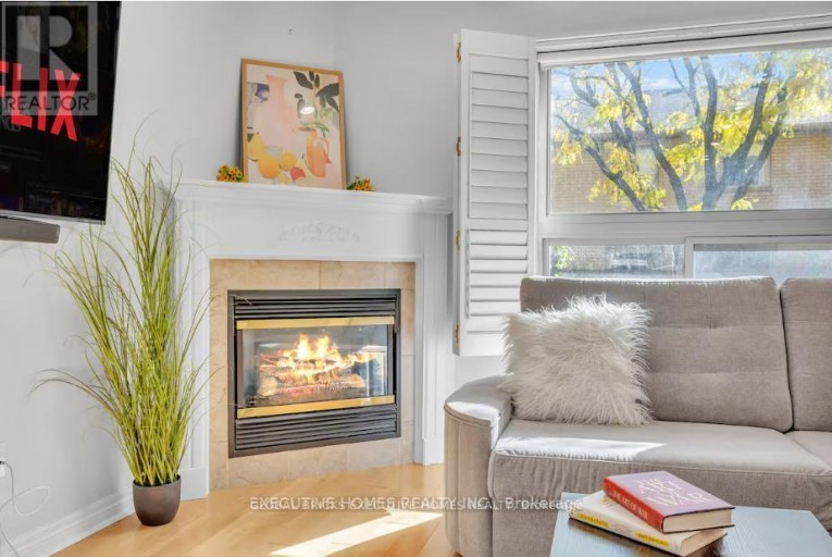 17 - 1245 STEPHENSON DRIVE, Burlington (Brant), Ontario, L7S2L9
