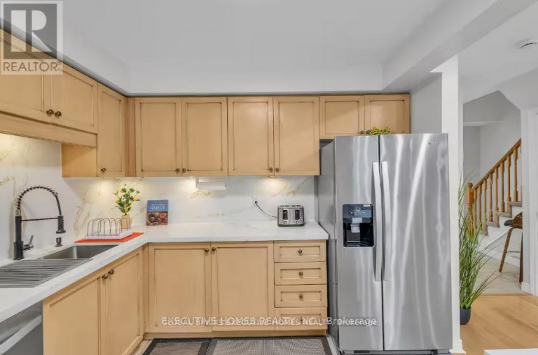 17 - 1245 STEPHENSON DRIVE, Burlington (Brant), Ontario, L7S2L9