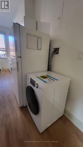2 - 7 THOMAS STREET, Mississauga (Streetsville), Ontario, L5M1Y4
