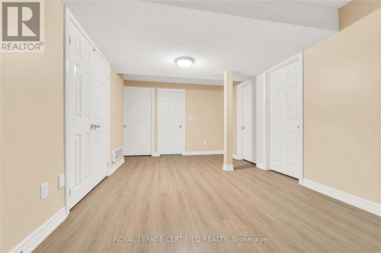 17 - 1380 COSTIGAN ROAD, Milton (CL Clarke), Ontario, L9T8L2