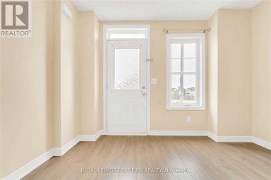 17 - 1380 COSTIGAN ROAD Milton (CL Clarke) Ontario photo 4