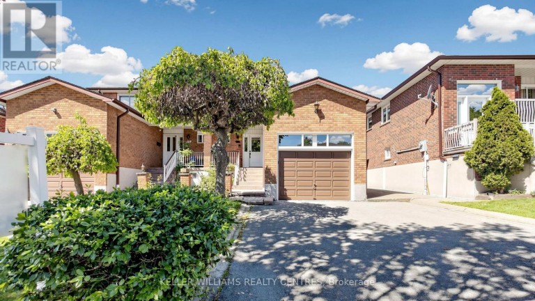 30 CLUBHOUSE COURT, Toronto (Glenfield-Jane Heights), Ontario, M3L2K5