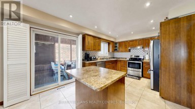 30 CLUBHOUSE COURT Toronto (Glenfield-Jane Heights) Ontario photo 10
