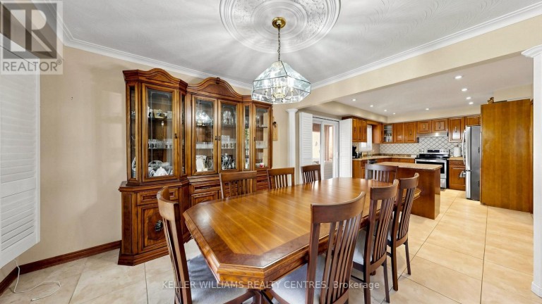 30 CLUBHOUSE COURT, Toronto (Glenfield-Jane Heights), Ontario, M3L2K5