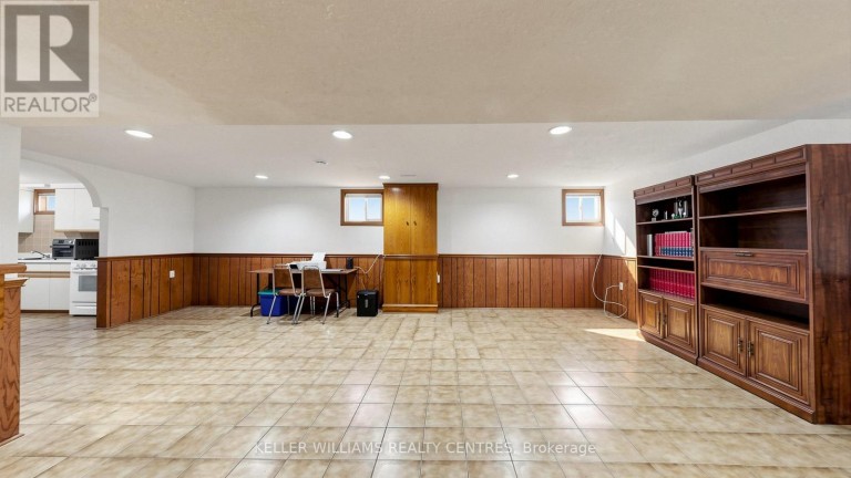 30 CLUBHOUSE COURT, Toronto (Glenfield-Jane Heights), Ontario, M3L2K5