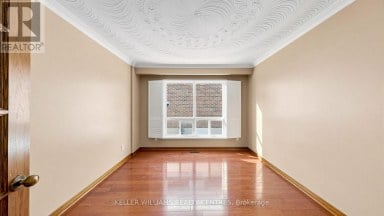 30 CLUBHOUSE COURT Toronto (Glenfield-Jane Heights) Ontario photo 9