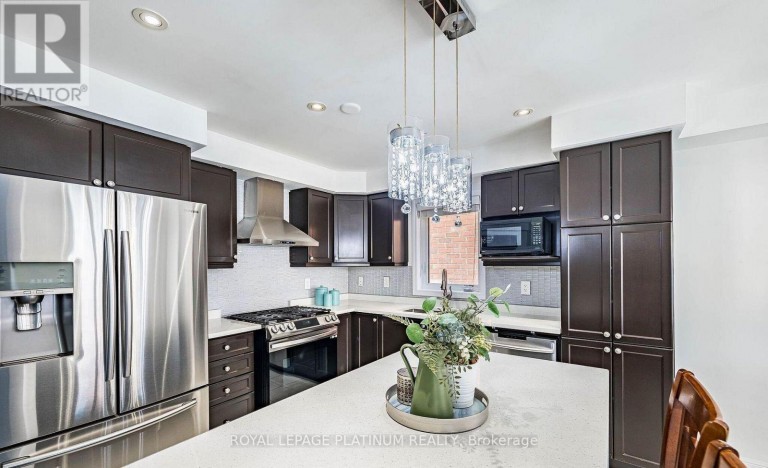43 ARKWRIGHT DRIVE, Brampton (Northwest Brampton), Ontario, L7A0V2