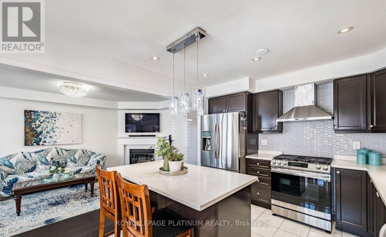 43 ARKWRIGHT DRIVE, Brampton (Northwest Brampton), Ontario, L7A0V2