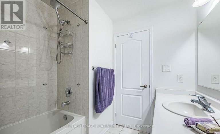 43 ARKWRIGHT DRIVE, Brampton (Northwest Brampton), Ontario, L7A0V2