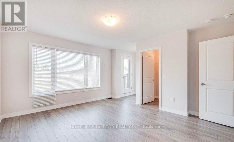 104 - 585 COLBORNE STREET E, Brantford, Ontario, N3S0K4