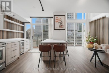 LPH01 - 21 NELSON STREET Toronto (Waterfront Communities) Ontario photo 17