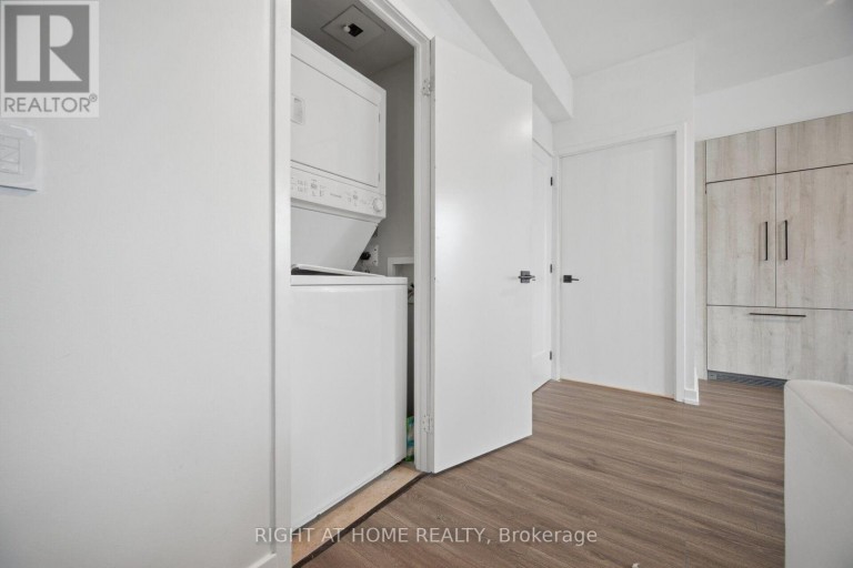 LPH01 - 21 NELSON STREET, Toronto (Waterfront Communities), Ontario, M5V3H9