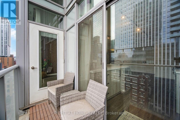 LPH01 - 21 NELSON STREET, Toronto (Waterfront Communities), Ontario, M5V3H9