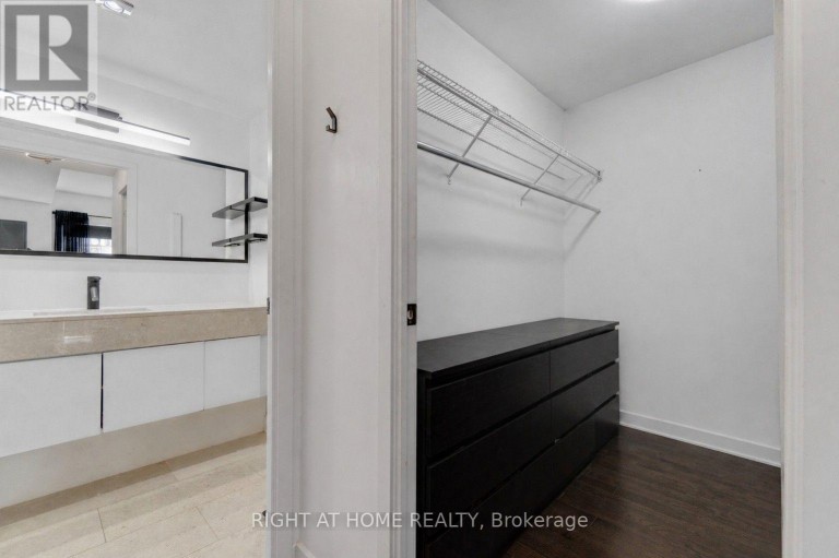 LPH01 - 21 NELSON STREET, Toronto (Waterfront Communities), Ontario, M5V3H9