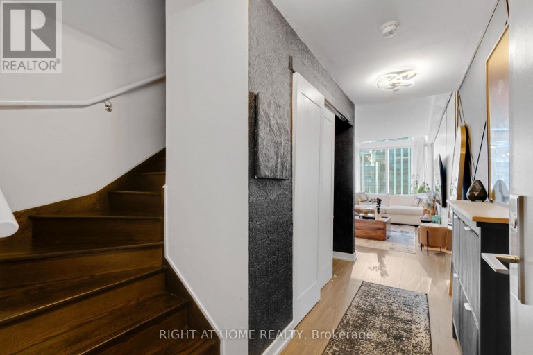LPH01 - 21 NELSON STREET, Toronto (Waterfront Communities), Ontario, M5V3H9